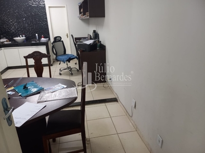 Sala em Centro, Montes Claros/MG de 55m² à venda por R$ 150.000,00 ou para locação R$ 500,00/mes