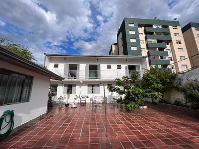 Sobrado em Boa Vista, Curitiba/PR de 300m² 5 quartos à venda por R$ 1.599.000,00