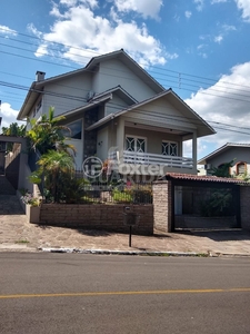 Casa 4 dorms à venda Rua Brasil, Primavera - Novo Hamburgo