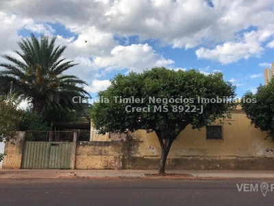 Casa Térrea à Venda por R$ 800.000