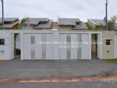 Casa Térrea com 2 Quartos à Venda por R$ 199.000