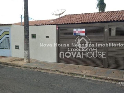 Casa Térrea com 2 Quartos à Venda por R$ 260.000