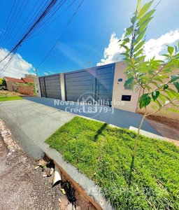 Casa Térrea com 2 Quartos à Venda por R$ 360.000