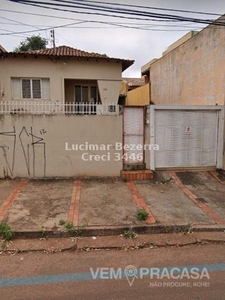 Casa Térrea com 3 Quartos à Venda por R$ 330.000