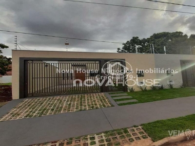 Casa Térrea com 3 Quartos à Venda por R$ 345.000