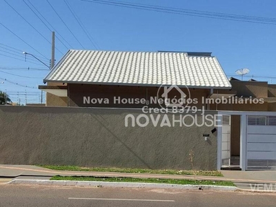 Casa Térrea com 3 Quartos à Venda por R$ 375.000