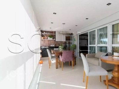 Apartamento à venda em Pinheiros com 150 m², 3 quartos, 1 suíte, 2 vagas