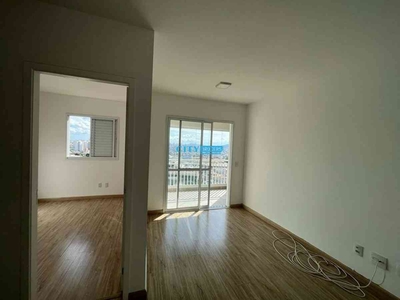 Apartamento com 2 quartos para alugar no bairro Vila Leonor, 62m²