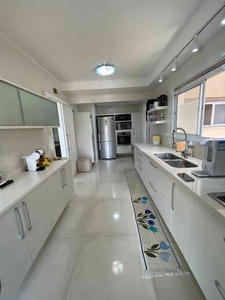 Apartamento com 3 quartos à venda no bairro Vila Augusta, 150m²