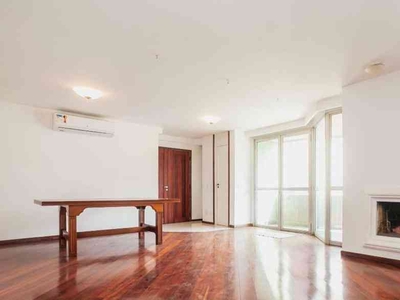 Apartamento com 4 quartos à venda no bairro Jardim Ampliação, 160m²