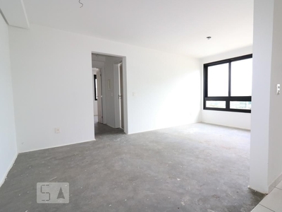 APARTAMENTO no 8º andar com 2 dormitórios e 2 garagens