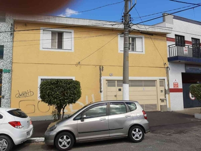 Casa com 2 quartos à venda no bairro Carrão, 160m²