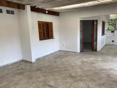 Casa com 2 quartos à venda no bairro Jardim Presidente Dutra, 120m²