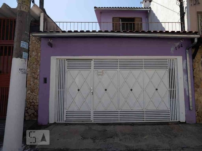 Casa com 2 quartos à venda no bairro Parque Peruche, 91m²