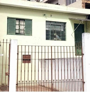 Casa com 2 quartos à venda no bairro Vila Invernada, 150m²