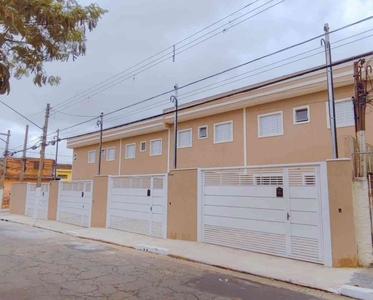 Casa com 2 quartos à venda no bairro Vila Rosaria, 62m²