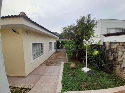 Casa com 3 quartos à venda no bairro Alto da Lapa, 250m²
