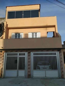 Casa com 3 quartos à venda no bairro Aricanduva, 226m²