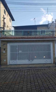 Casa com 3 quartos à venda no bairro Gopoúva, 218m²