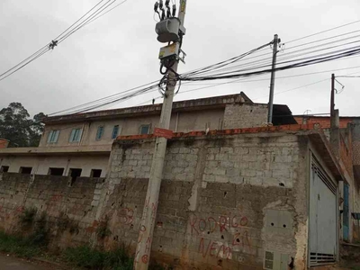 Casa com 3 quartos à venda no bairro Recreio São Jorge, 40m²