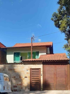 Casa com 3 quartos à venda no bairro Vila Paraíso, 258m²