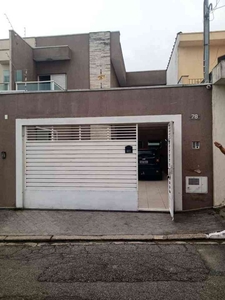 Casa com 3 quartos à venda no bairro Vila Prudente, 200m²