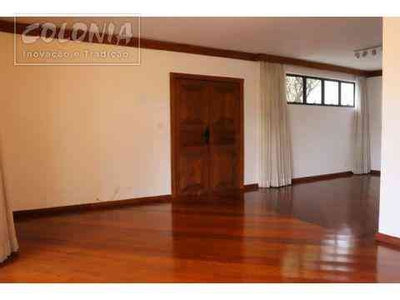 Casa com 3 quartos para alugar no bairro Centro, 210m²