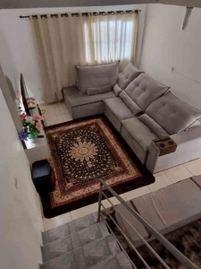 Casa com 3 quartos para alugar no bairro Jardim Flor do Campo, 100m²