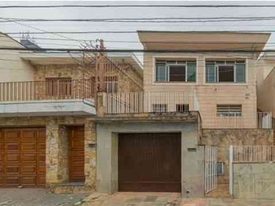 Casa com 4 quartos à venda no bairro Chora Menino, 160m²