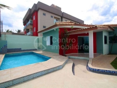Casa com piscina e 4 quartos em itanhaém, no bairro cibratel ii