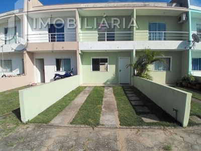 Sobrado com 2 quartos para alugar, 76.00 m2 por r$1900.00 - sao joao do rio vermelho - florianopolis/sc