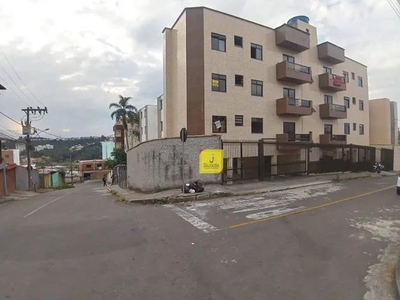 Apartamento com 2 dormitórios para alugar, a 400mts da UFJF no bairro São Pedro