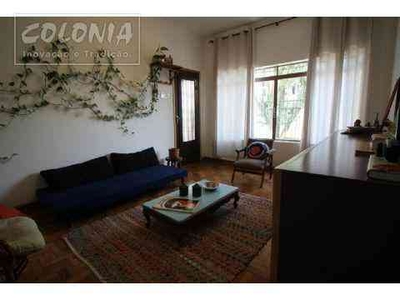 Casa com 2 quartos à venda no bairro Vila Marina, 150m²