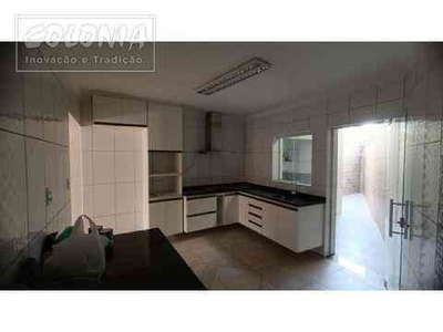 Casa com 3 quartos à venda no bairro Vila Assunção, 138m²