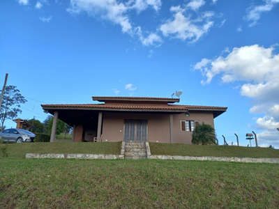 Casa De Campo Em Atibaia 2 Quartos 2 Banheiros Mobiliada