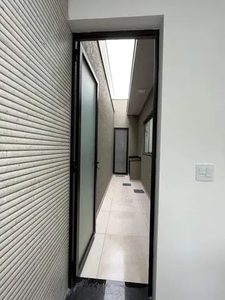 Casa para venda possui 200 metros quadrados com 3 quartos em Pinheiros - São Paulo - SP