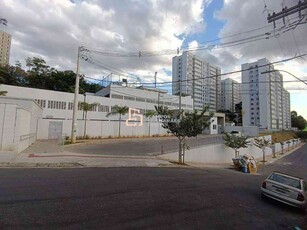 Apartamento com 2 quartos para alugar no bairro Diamante, 45m²