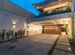 Casa com 3 quartos à venda no bairro Jardim Atlântico, 210m²