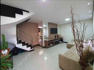 Casa com 3 quartos à venda no bairro Jardim Riacho das Pedras, 125m²