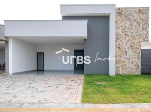 Casa com 3 quartos à venda no bairro Jardins Bolonha, 300m²