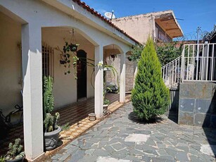 Casa com 3 quartos à venda no bairro São Salvador, 270m²