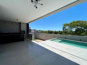 Casa com 4 quartos à venda no bairro Residencial Goiânia Golfe Clube, 440m²