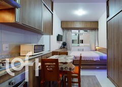 Apartamento à venda em Copacabana com 23 m², 1 quarto, 1 suíte