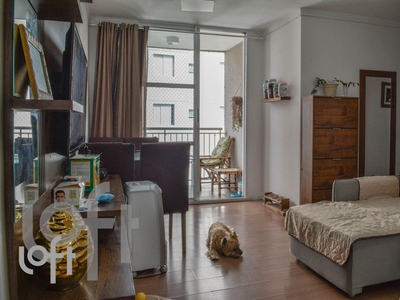 Apartamento à venda em Bom Retiro com 62 m², 3 quartos, 1 suíte, 1 vaga