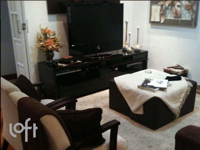 Apartamento à venda em Carrão com 108 m², 3 quartos, 1 suíte, 2 vagas