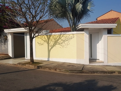 Casa em Campo Grande, Rio de Janeiro/RJ de 53m² 2 quartos para locação R$ 1.700,00/mes