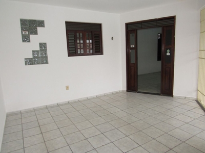 Casa em Nova Parnamirim, Parnamirim/RN de 0m² 3 quartos para locação R$ 2.400,00/mes