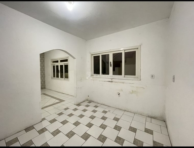 Casa no Bairro Progresso em Blumenau com 4 Dormitórios (1 suíte) e 200 m²