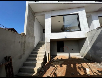 Casa no Bairro Vila Nova em Blumenau com 3 Dormitórios (1 suíte) e 95 m²