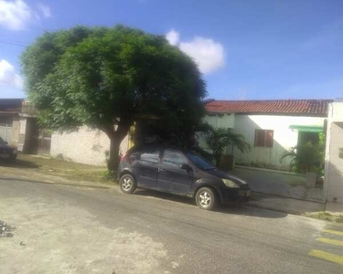 Vende-se casa com ponto comercial